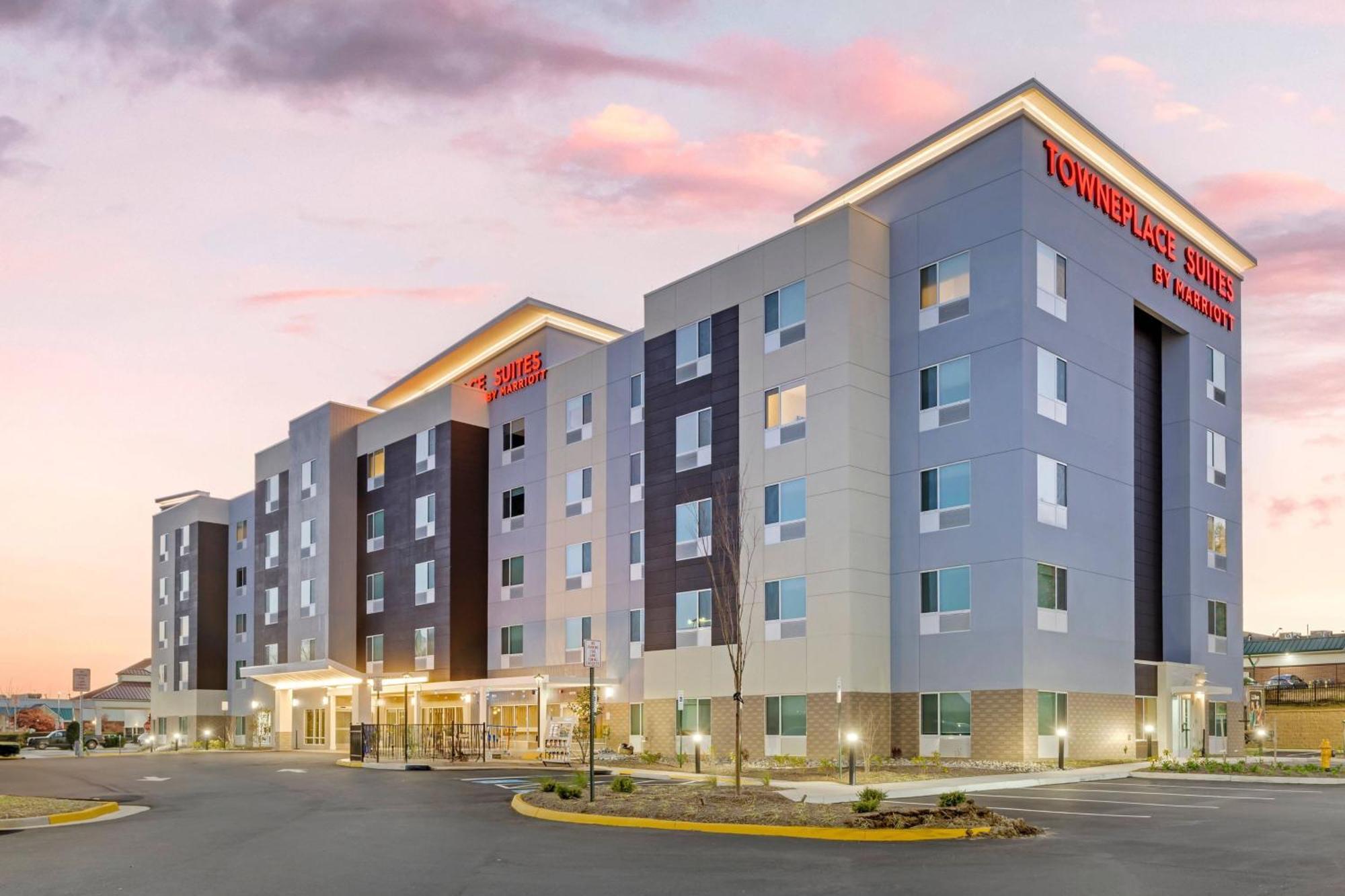 Towneplace Suites By Marriott Richmond Колониал Хайтс Екстериор снимка