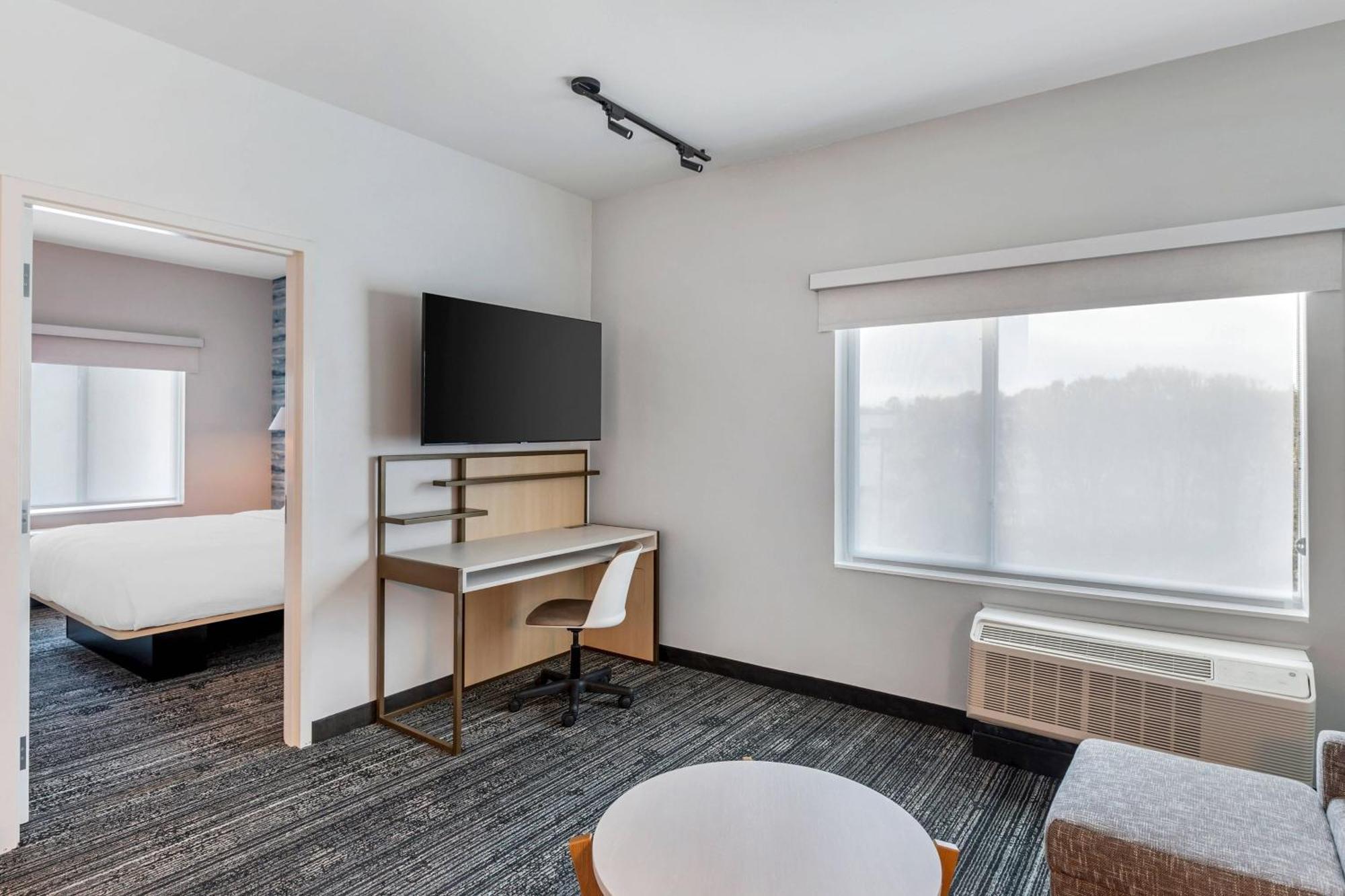 Towneplace Suites By Marriott Richmond Колониал Хайтс Екстериор снимка