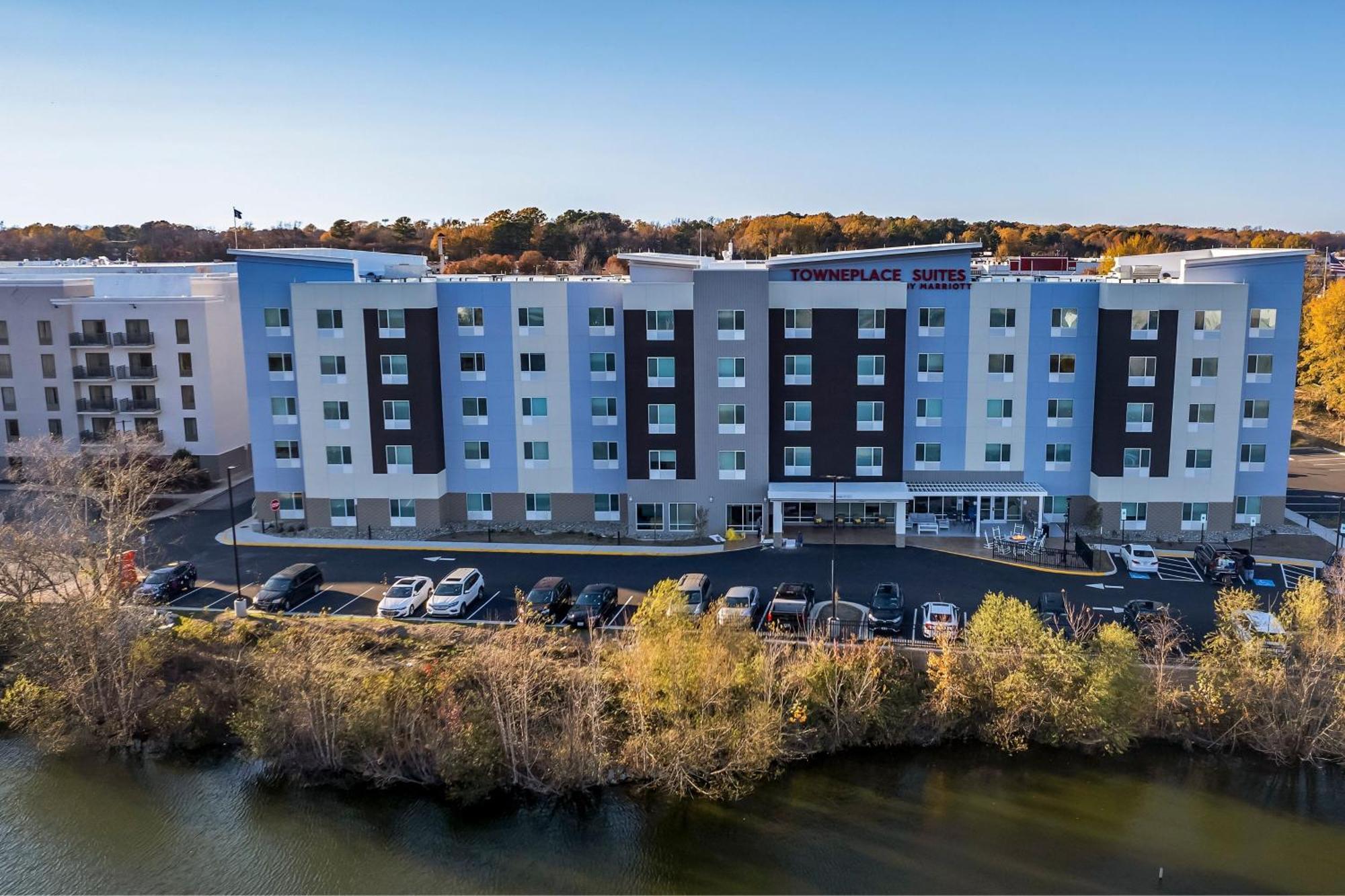 Towneplace Suites By Marriott Richmond Колониал Хайтс Екстериор снимка