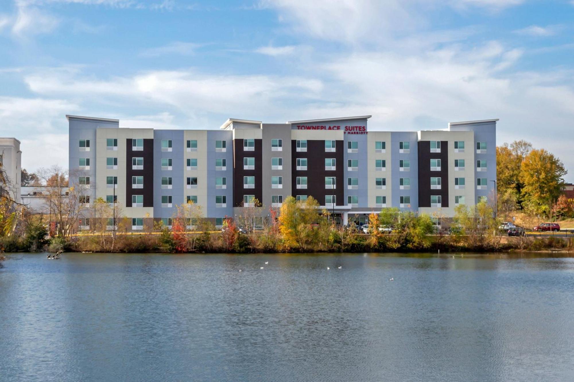 Towneplace Suites By Marriott Richmond Колониал Хайтс Екстериор снимка
